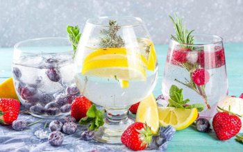 Ce bautură hidratează cel mai …