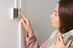 Regulă pentru românii care stau …