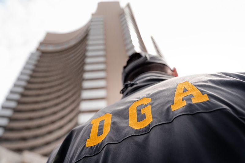 Percheziție domiciliară și mandate de aducere față de agenți de poliție din cadrul IPJ Botoșani