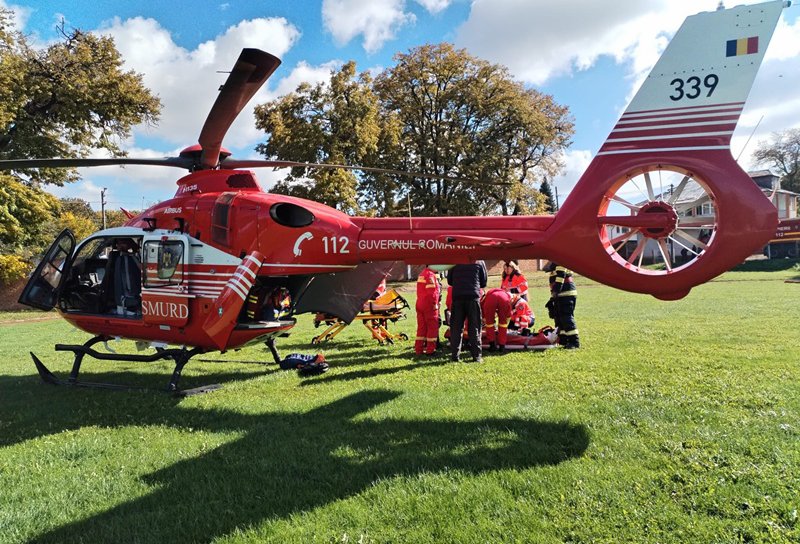 Elicopter SMURD solicitat la Dorohoi pentru un bărbat care a suferit un infarct
