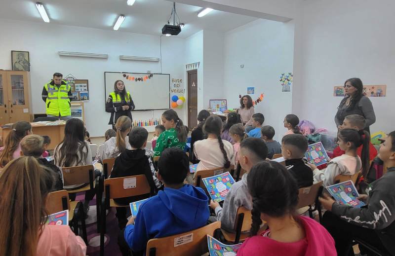 Educația rutieră a copiilor, prioritatea polițiștilor de la Ștefănești