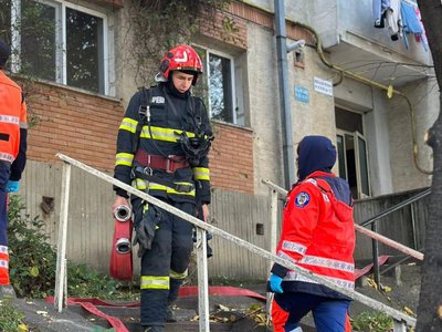 Incendiu izbucnit într-un bloc de …