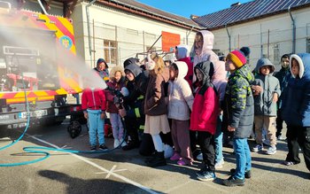 ISU Botoșani alărturi de copii …