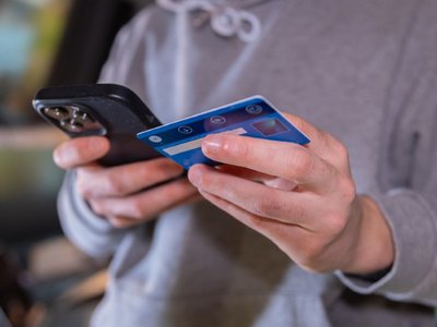 Înșelăciune online prin intermediul unei …