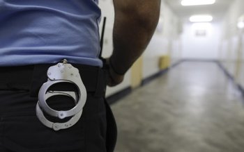 Bărbat reținut de polițiști pentru …