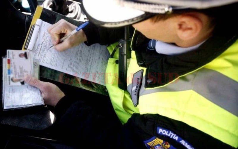 Acțiunea polițiștilor rutieri încheiată cu trei permise reținute și amenzi de peste 6.000 lei