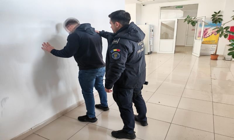 Bărbat urmărit în Germania, depistat de polițiștii de frontieră la Stânca