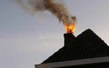 Incendiu la o casă din …