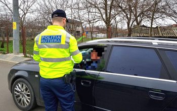 Depistat la volan, deși avea …