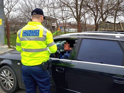 Depistat la volan, deși avea …