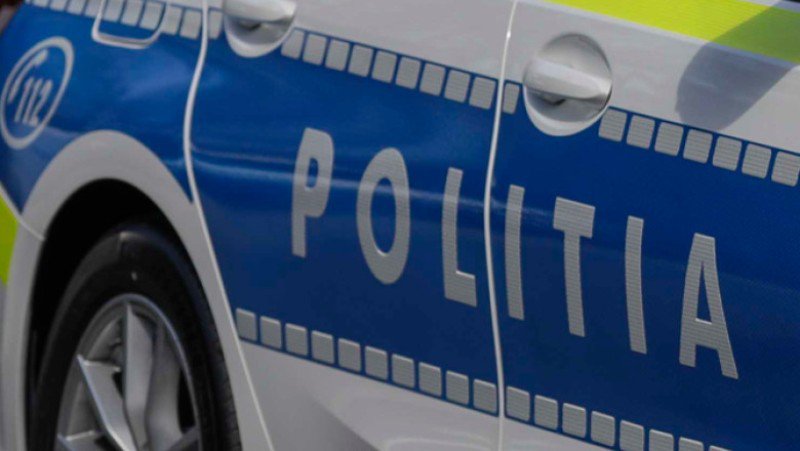 Depistat la volan, deși avea permisul anulat