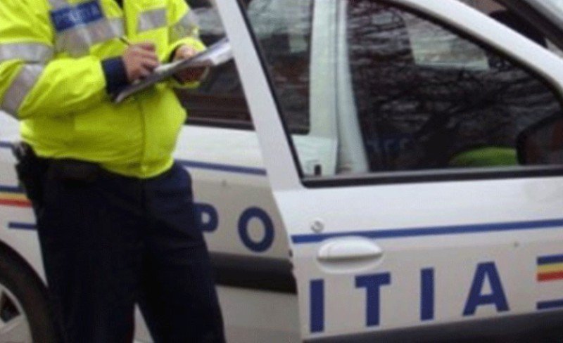 Autoturism radiat din circulație, depistat pe drumurile publice