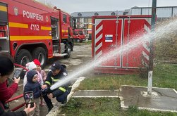 O zi cu pompierii: copiii …