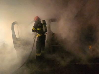 O autoutilitară a luat foc …