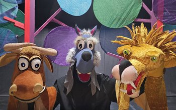 „Întâmplări din Pădurea Veselă” la …