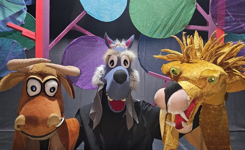 „Întâmplări din Pădurea Veselă” la Teatrul „Vasilache”