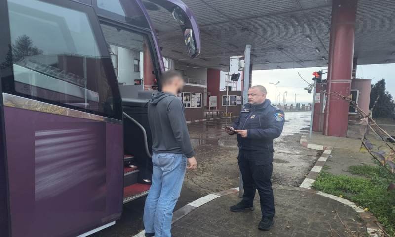 Permis de conducere fals, cumpărat cu 150 de euro, descoperit la Stânca