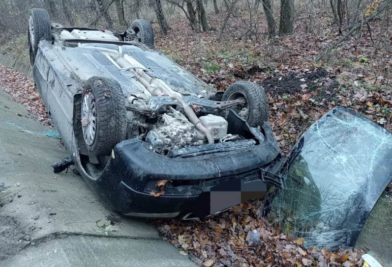 Șofer rănit într-un accident produs în această dimineață - FOTO