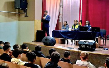 „Scoate violența școlară din anonimat” …