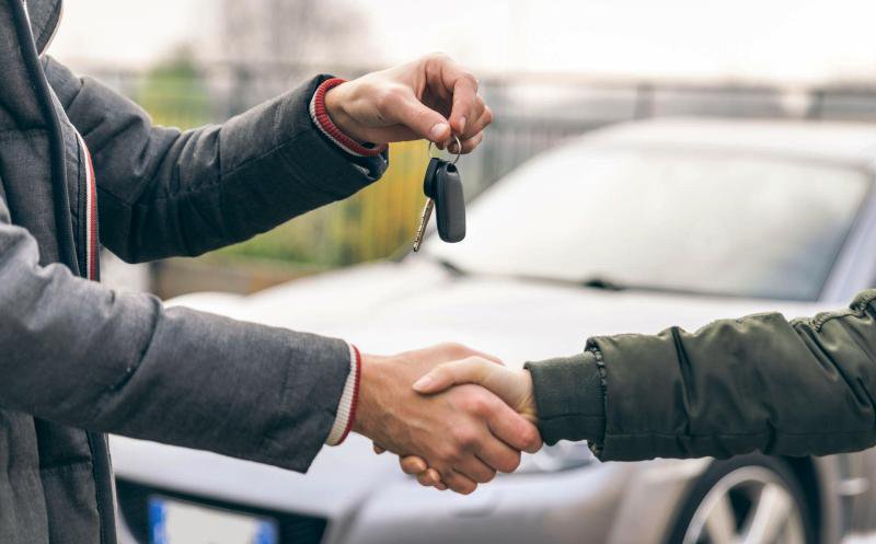 Cum verifici istoricul unei mașini? Ce trebuie să facă românii care cumpără autoturisme second-hand