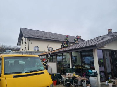 Incendiu produs într-o gospodărie din …