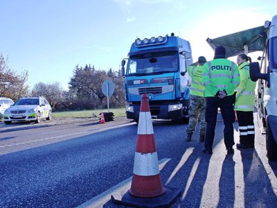 Trei camioane imobilizate din cauza …