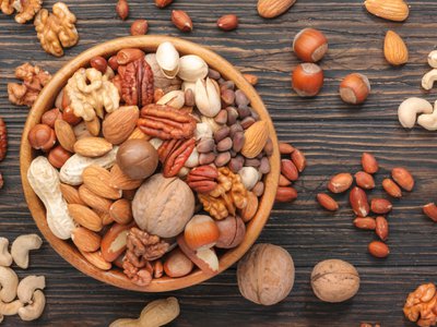 Beneficiile nucilor și migdalelor pentru …