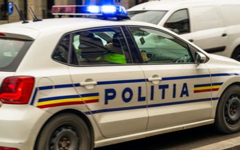 Mașină neînmatriculată oprită pe Calea …