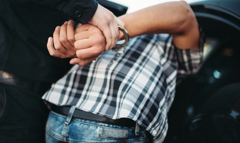 Tânăr din Dorohoi reținut pentru mai multe infracțiuni