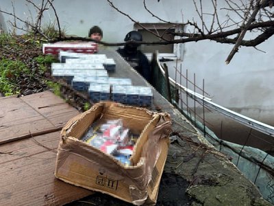 Țigarete de aproximativ 50.000 de …