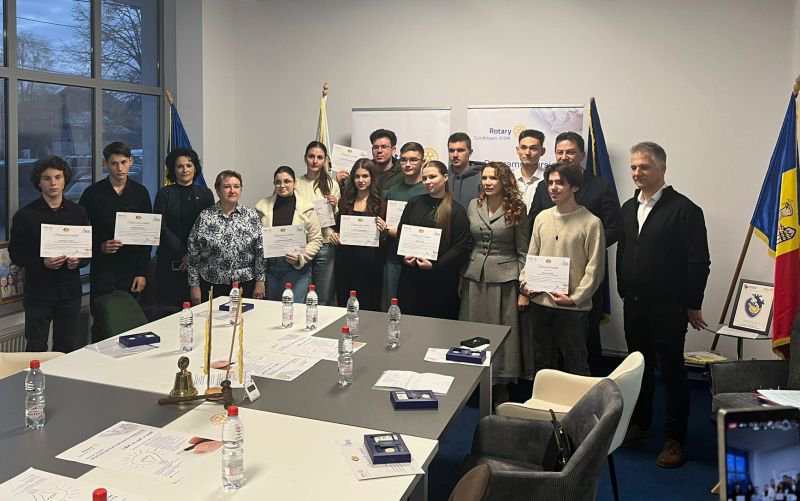 ROTARY CLUB BOTOȘANI anunță câștigătorii Burselor școlare „Prof. dr. Constantin Manolache” oferite pentru anul școlar anul 2025-2026