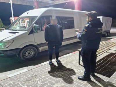 Vehicul cu document fals descoperit …