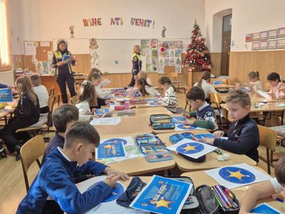 Activitate informativ preventivă desfăsurată de …