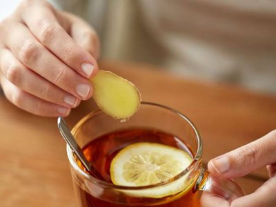 Remedii naturiste pentru refluxul gastric