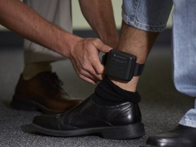 Arest la domiciliu sub supraveghere …