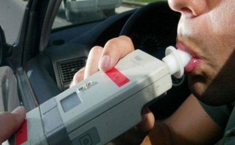 Tânăr din Hudești depistat la volan sub influența băuturilor alcoolice