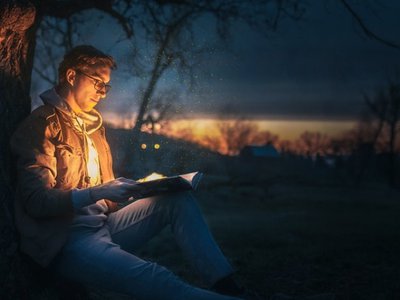 Anunț înscriere ateliere de scriere …