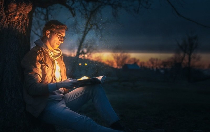 Anunț înscriere ateliere de scriere creativă și de educație vizuală