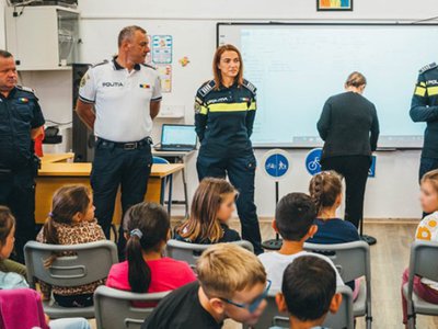 Polițiștii botoșăneni - Activități pentru …