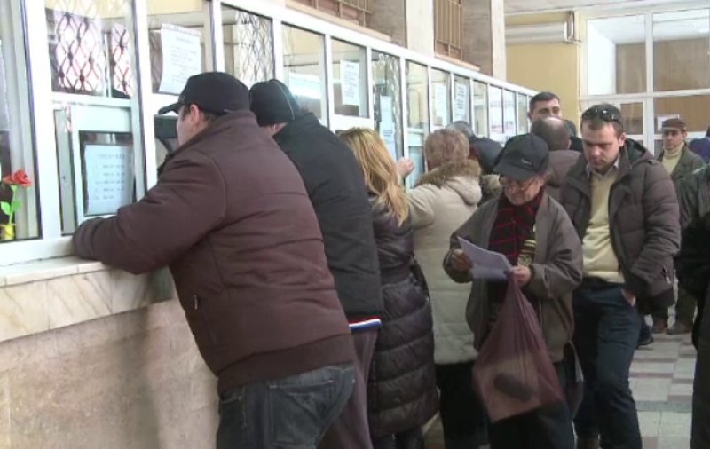 Botoșănenii se grăbesc să-și radieze mașinile pe care nu le mai folosesc, de teama taxelor mărite din 2026