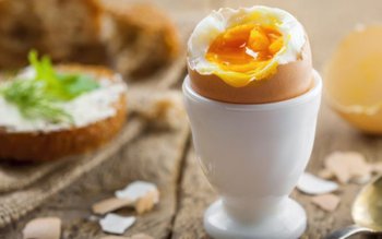 Top 5 alimente care „păcălesc” …