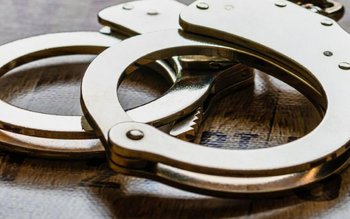 Femeie din Săveni reținută de …