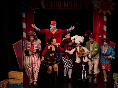 Teatrul „Vasilache” Botoșani vă invită …