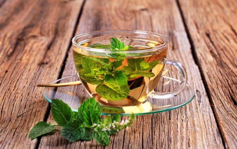 Ceaiuri pe care să le bei pentru a ameliora senzația de greață