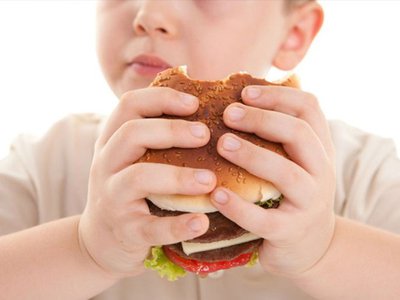 Ce riscuri prezintă obezitatea la …