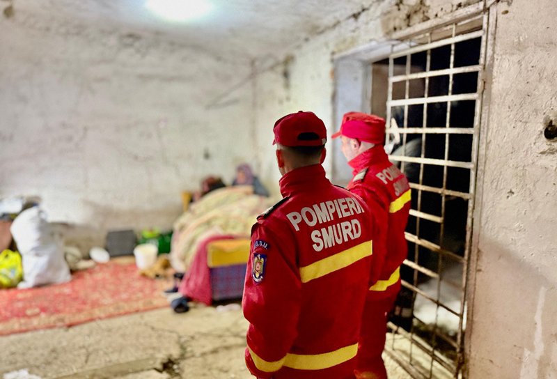 Pompierii au desfășurat acțiuni de identificare a persoanelor fără adăpost expuse temperaturilor scăzute