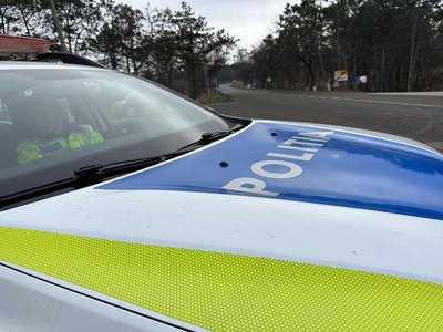 Reținuți pentru încălcarea ordinului de …