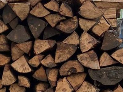 Material lemnos confiscat de polițiști …