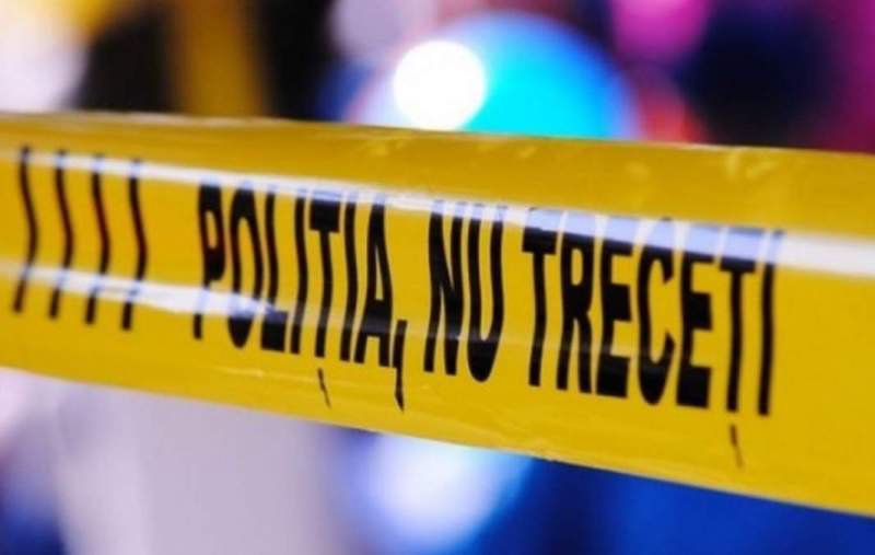 Un băiat de 15 ani a fost ucis şi îngropat în curtea unei case. Trei adolescenţi, principalii suspecți, au fost reţinuţi