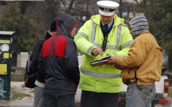 24 de sancțiuni aplicate pietonilor …